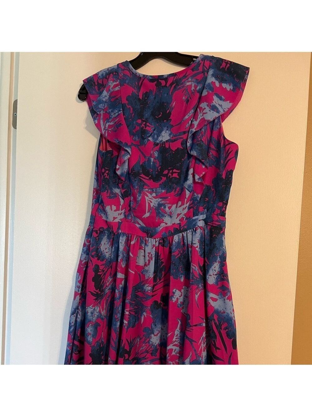 Banana Republic Floral Dress - Picture 2 of 6